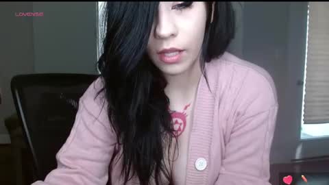 Snapshot of amilustxx chatting on 12.27.24 amilust online show from 12.27.24