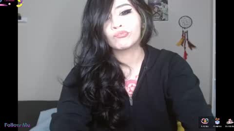 Snapshot of amilustxx chatting on 10.06.25 amilust online show from 10.06.25