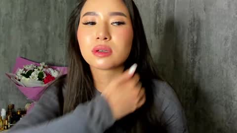 Snapshot of amina_artin chatting on 12.31.24 Amina online show from 12.31.24