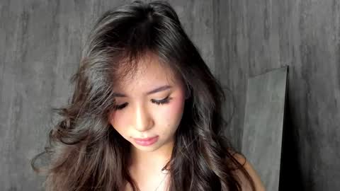 Snapshot of amina_artin chatting on 01.29.25 Amina online show from 01.29.25