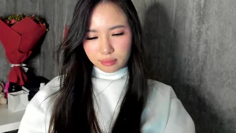 Snapshot of amina_artin chatting on 02.15.25 Amina online show from 02.15.25