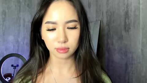 Snapshot of amina_artin chatting on 02.22.25 Amina online show from 02.22.25