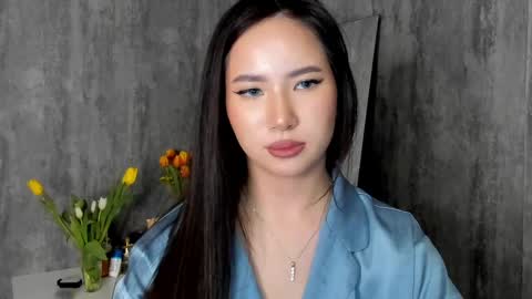 Snapshot of amina_artin chatting on 03.09.25 Amina online show from 03.09.25