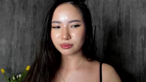 Snapshot of amina_artin chatting on 03.09.25 Amina online show from 03.09.25