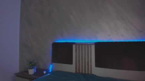 Snapshot of amiraanne chatting on 09.19.25 AmiraAnne online show from 09.19.25
