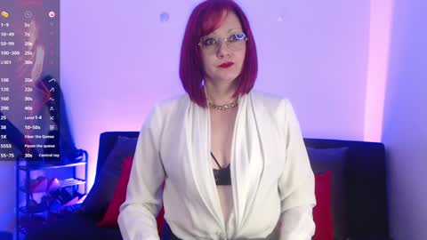 Snapshot of ammy_lee_69 chatting on 01.04.25 Ammy Lee online show from 01.04.25