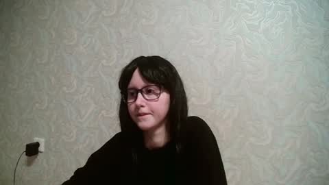 Snapshot of amomira chatting on 02.04.25 Amomira online show from 02.04.25