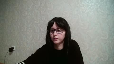 Snapshot of amomira chatting on 02.05.25 Amomira online show from 02.05.25