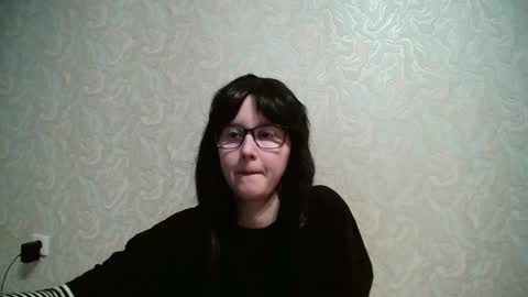 Snapshot of amomira chatting on 02.15.25 Amomira online show from 02.15.25