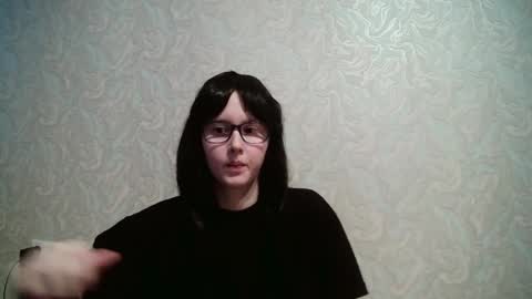 Snapshot of amomira chatting on 02.15.25 Amomira online show from 02.15.25