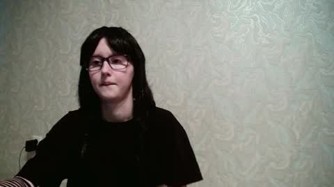 Snapshot of amomira chatting on 09.26.25 Amomira online show from 09.26.25