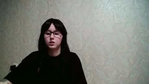 Snapshot of amomira chatting on 10.22.25 Amomira online show from 10.22.25