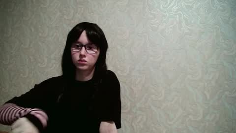 Snapshot of amomira chatting on 10.30.25 Amomira online show from 10.30.25