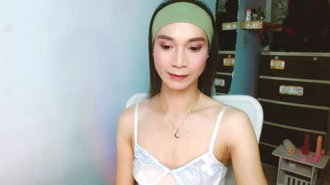 Snapshot of amorous_tina chatting on 10.22.25 Tina online show from 10.22.25