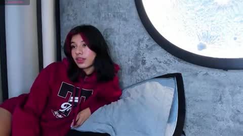 Amy Fox online show from 10.10.25