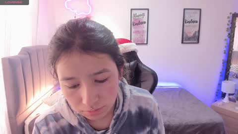 Snapshot of amy_sophiaa chatting on 12.09.24 Amy sophia 3 online show from 12.09.24