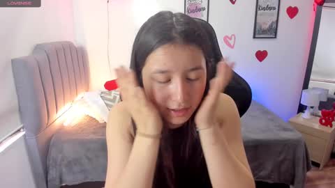 Snapshot of amy_sophiaa chatting on 02.20.25 Amy sophia 3 online show from 02.20.25