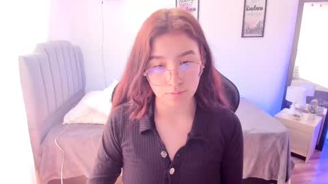 Snapshot of amy_sophiaa chatting on 03.06.25 Amy sophia 3 online show from 03.06.25