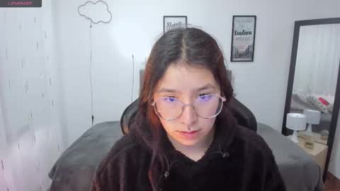 Snapshot of amy_sophiaa chatting on 09.09.25 Amy sophia 3 online show from 09.09.25