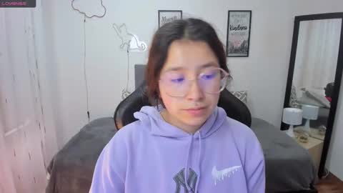Snapshot of amy_sophiaa chatting on 09.18.25 Amy sophia 3 online show from 09.18.25