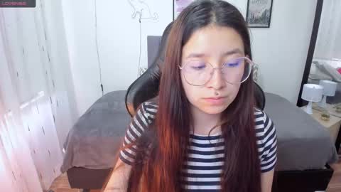 Snapshot of amy_sophiaa chatting on 09.23.25 Amy sophia 3 online show from 09.23.25