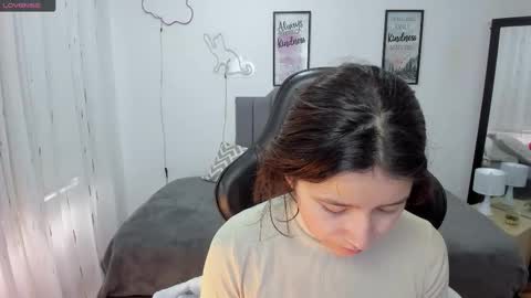 Snapshot of amy_sophiaa chatting on 09.24.25 Amy sophia 3 online show from 09.24.25