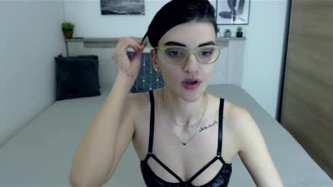 Snapshot of amylexy chatting on 01.07.25 Hi there guys  My pleasure in your hands  pvt is open online show from 01.07.25
