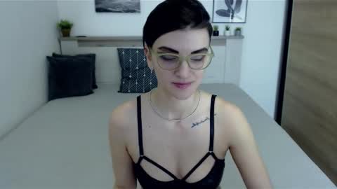 Snapshot of amylexy chatting on 02.02.25 Hi there guys  My pleasure in your hands  pvt is open online show from 02.02.25