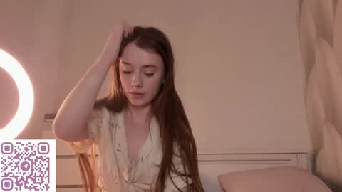 Snapshot of amylovesyouu chatting on 12.04.25 amylovesyouu online show from 12.04.25