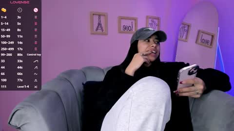 Amy ... Nice to meet u   thumb up me please its important online show from 02.12.25