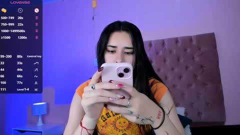 Amy ... Nice to meet u   thumb up me please its important online show from 03.03.25