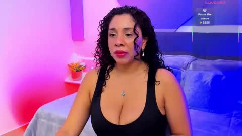 Ana My schedule 0400 - 1600 GMT -5 online show from 11.12.25