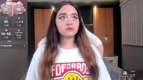 Snapshot of ana_taylor2 chatting on 12.17.24 Ana online show from 12.17.24