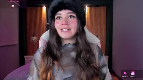 Snapshot of ana_taylor2 chatting on 09.28.25 Ana online show from 09.28.25