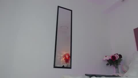 Ana Moon  online show from 01.31.25