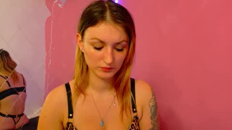 anaayss online show from 11.05.25