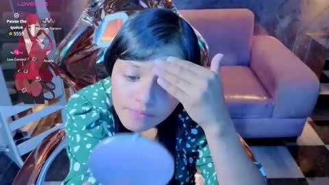 Snapshot of anabella_b chatting on 11.23.25 Anabell online show from 11.23.25