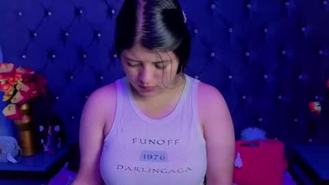 Snapshot of analybigboobs chatting on 10.11.25 catherin owen online show from 10.11.25