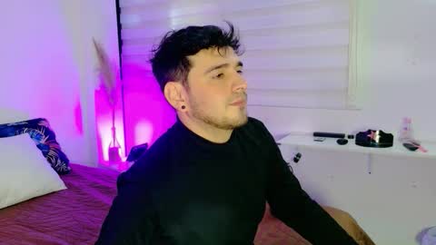 Snapshot of anamasca93 chatting on 11.22.25 sach online show from 11.22.25