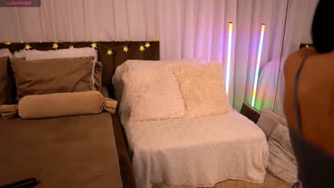 Anna online show from 01.15.25