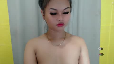 Snapshot of anaruru_ chatting on 12.29.24 ANA online show from 12.29.24