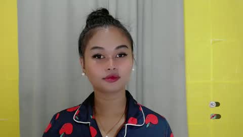 Snapshot of anaruru_ chatting on 01.14.25 ANA online show from 01.14.25