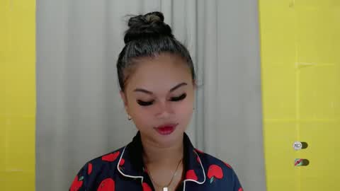 Snapshot of anaruru_ chatting on 01.16.25 ANA online show from 01.16.25