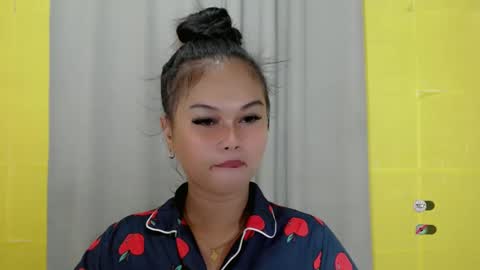 Snapshot of anaruru_ chatting on 01.16.25 ANA online show from 01.16.25