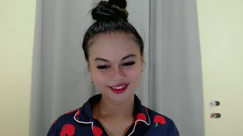 Snapshot of anaruru_ chatting on 01.23.25 ANA online show from 01.23.25