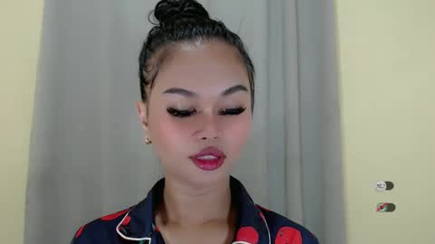 Snapshot of anaruru_ chatting on 02.24.25 ANA online show from 02.24.25