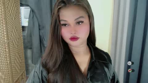 Snapshot of anaruru_ chatting on 11.16.25 ANA online show from 11.16.25