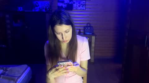 Snapshot of ancohill chatting on 11.01.25 Ashley Cooper online show from 11.01.25