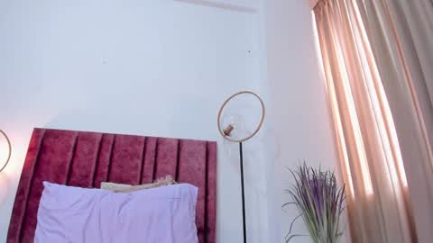 Andra Cyrus online show from 01.07.25