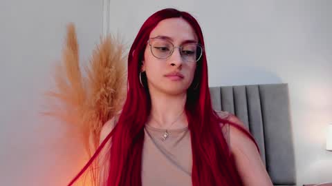 Andra Cyrus online show from 01.14.25